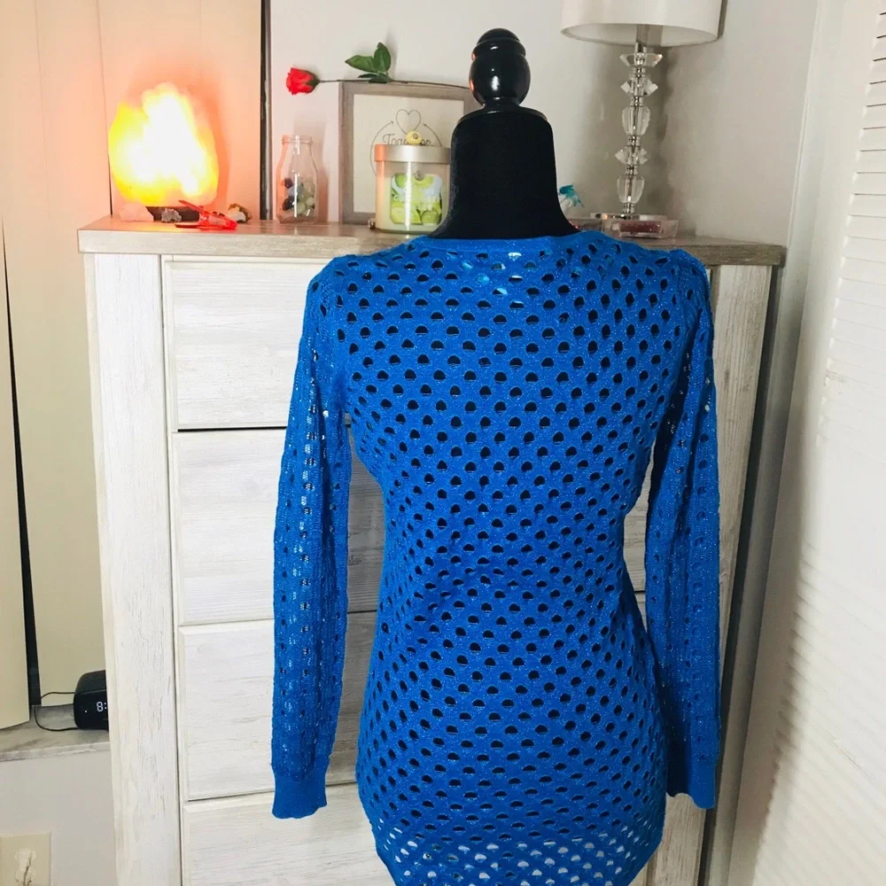 BEBE Royal Blue Crochet Knit Sweater Women’s Size Small Long Sleeve - Picture 2 of 9